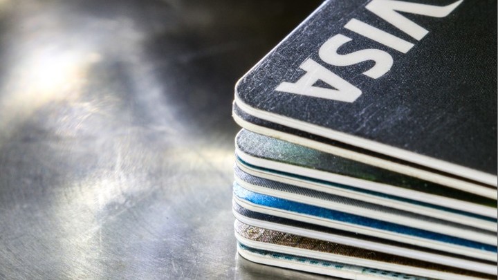 Заблокировать карту могут у любого: Эксперт назвал конкретные причины