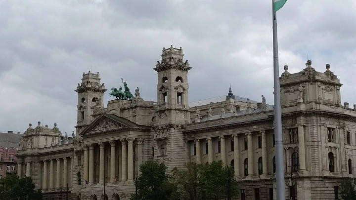 Поражение Орбана: потеря голоса разума в Европе и новые вызовы для России