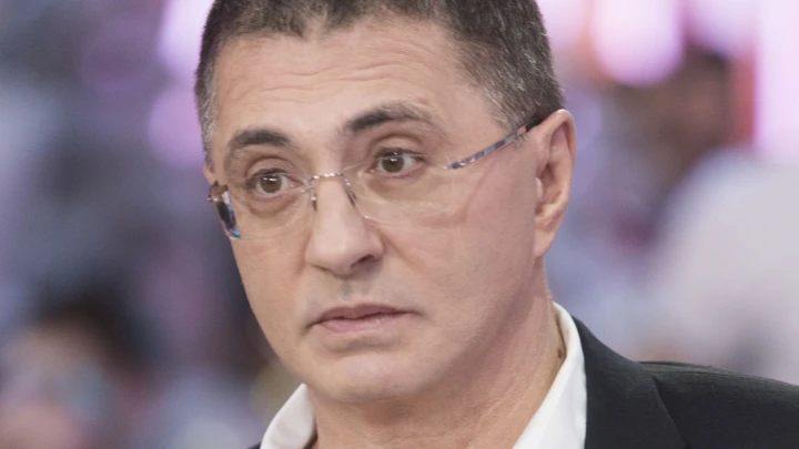 Разработка вакцины пока на паузе: Доктор Мясников рассказал об особенностях Чикунгуньи
