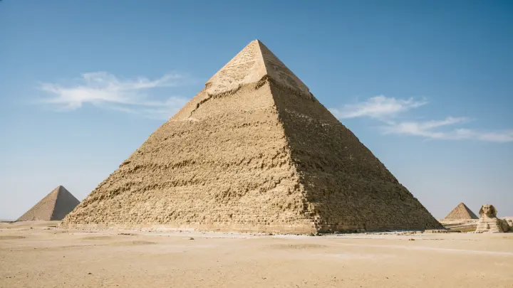 Обошлось без пришельцев: инженер предложил версию строительства пирамиды Хеопса