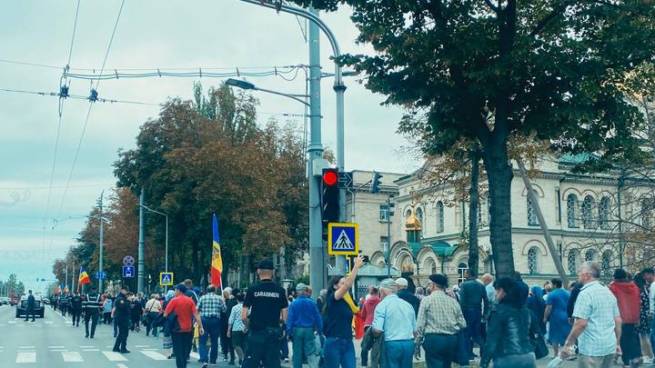 В Молдавии началась акция протеста в поддержку молдавского языка