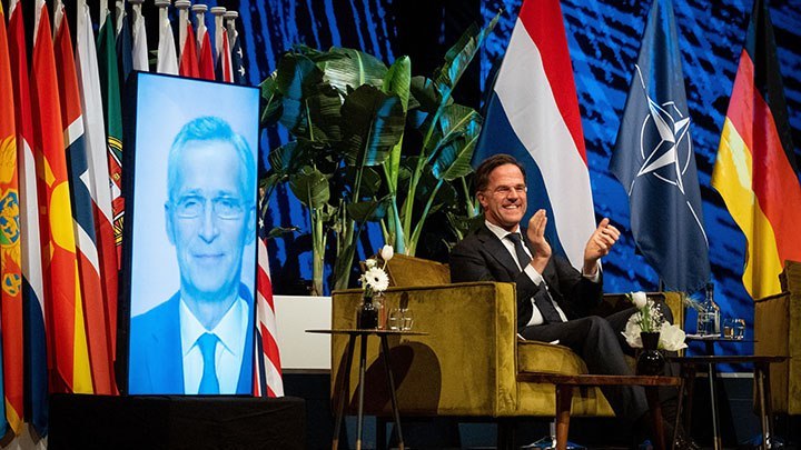 Нато развалит тефлоновый политик: США сделали выбор