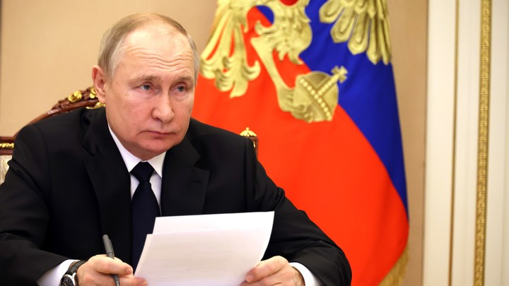 Путин обвинил режим Зеленского в лицемерии по вопросу транзита газа