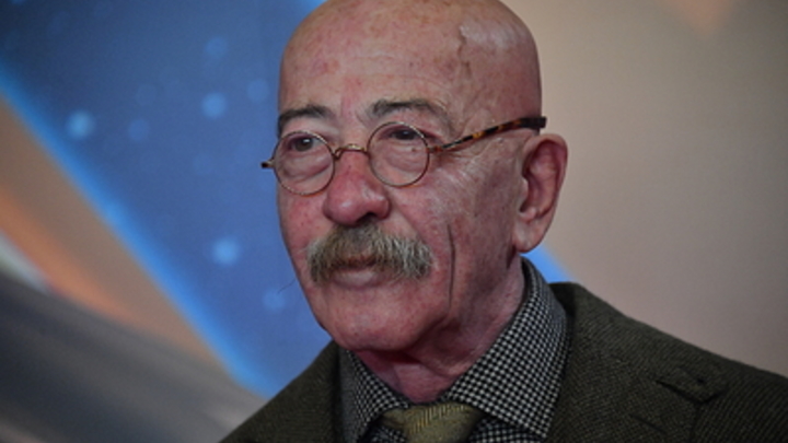 Меня просто пригвоздило: Розенбаум не сдержал эмоций, увидев бабушку с флагом