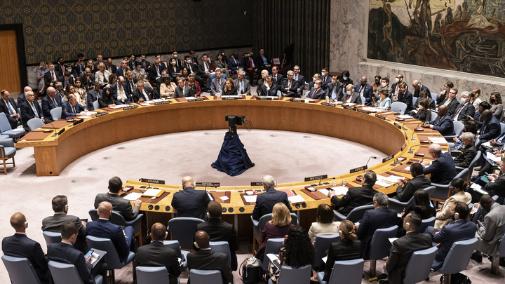 Зависимая энергетика: Европа прозрела, но поздно - Рогозин