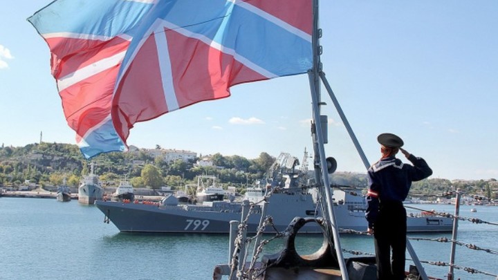 Черноморскому флоту нужен новый флагман. Им может стать фрегат Адмирал Макаров