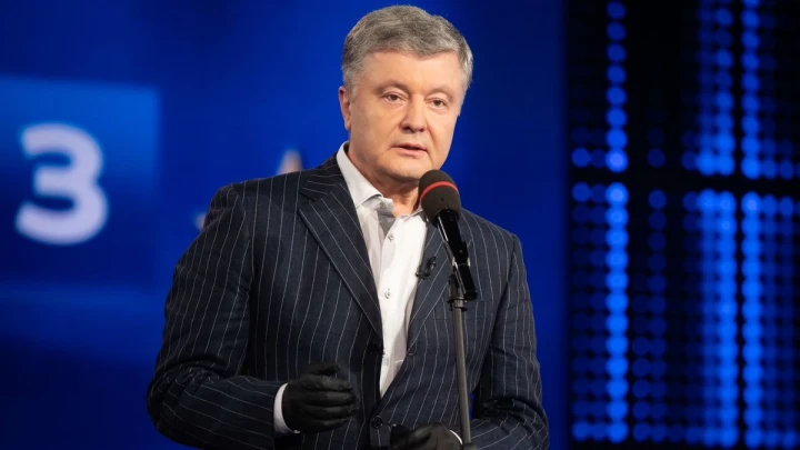 Порошенко* напомнил, что Зеленский обещал не баллотироваться на второй срок