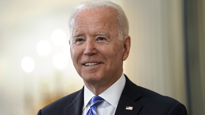 Байден запутался в попытке объяснить, почему Россия заслуживает санкций, а Китай - нет