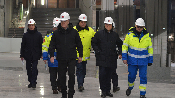 Сергей Собянин поздравил с престижными наградами работников и строителей метро