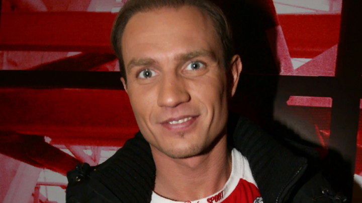 Некроз добрался до рук: Источник сообщает об ампутации кистей Костомарову