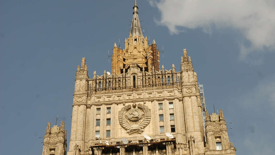 Наивность украинского министра о поездках в Крым изумила российских дипломатов Наивность украинского министра о поездках в Крым изумила российских дипломатов