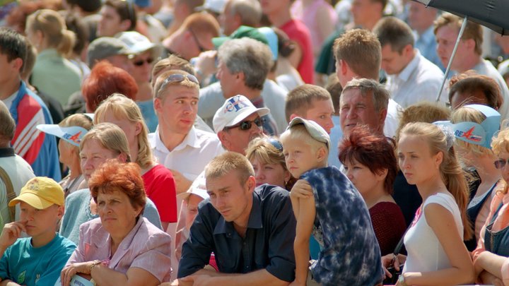 Заграница больше не нужна: Жители России рассказали, почему не уедут из страны