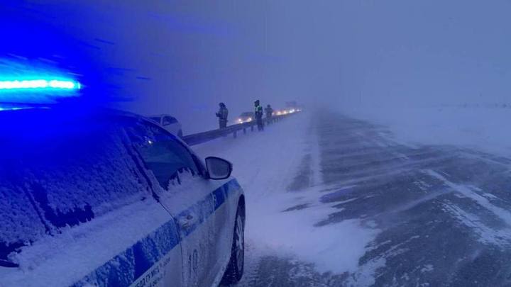 На дорогах в Челябинской области продлили запрет на движение