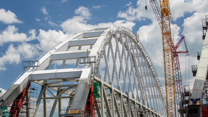 На рентген не загоняли: Что известно о фуре, на которой могли провезти взрывчатку на Крымский мост