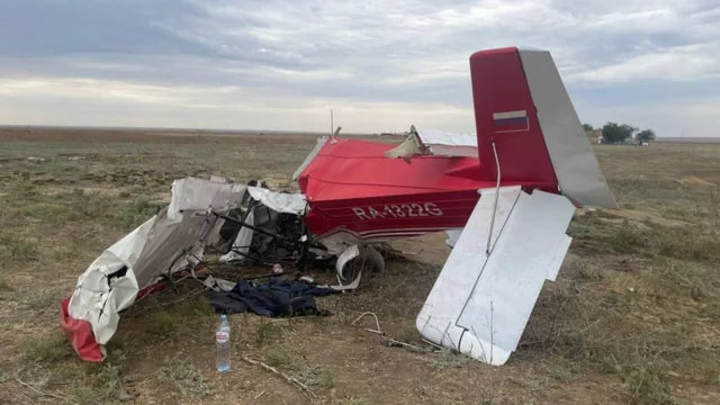 Пилот упавшего в Калмыкии легкомоторного самолета выжил
