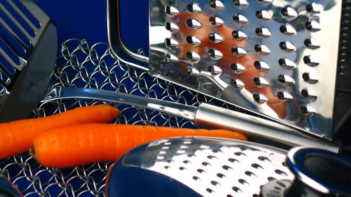 Вы неправильно используете тёрку: мужской подход в коротком видео