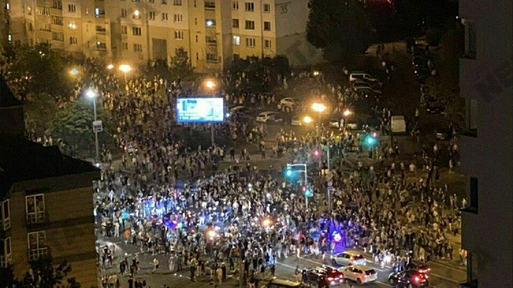 Госпереворот в Белоруссии: Побег Лукашенко и первый труп - трансляция