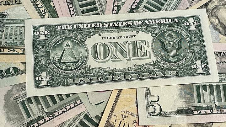 Вашингтон близок к краху. Хазин дал совет: Хоть тушкой, хоть чучелкой