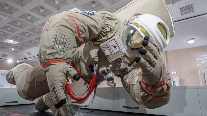 Целый космический корабль для мусора: Уникальная экскурсия с орбиты