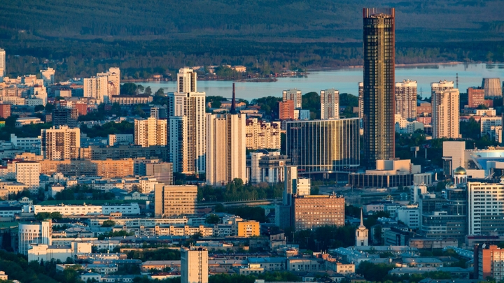 Король жизни: Сын свердловского депутата снялся с выборов после громкого скандала