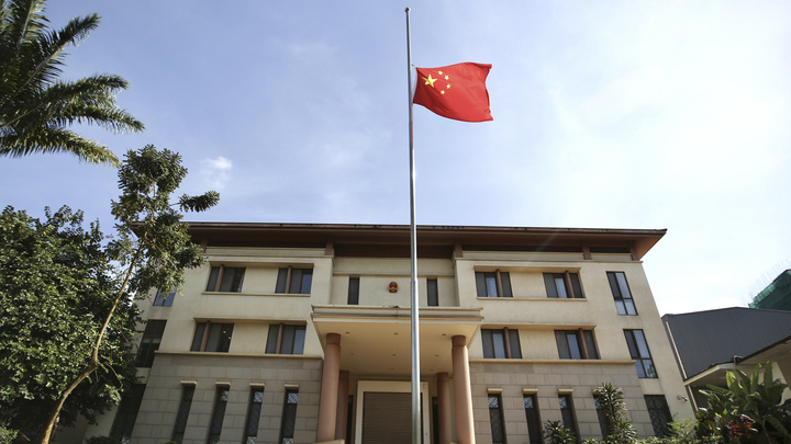 Сначала карантин, потом стоматолог: Китайские власти запретили российскому моряку идти к врачу