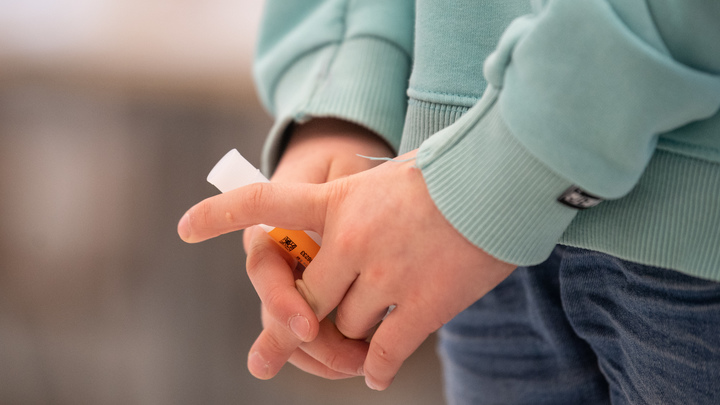 Первая в мире вакцинация малышей от COVID-19 началась: На укол с 5 лет