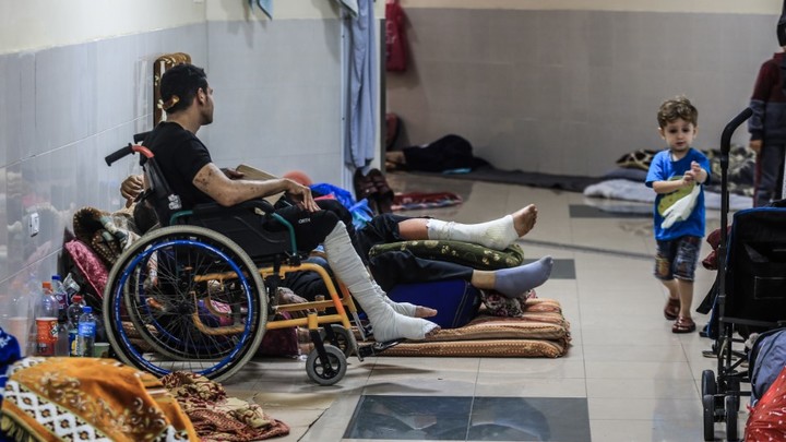 Армия Израиля предупредила больницу Аш-Шифа о штурме. В палатах будут искать повстанцев