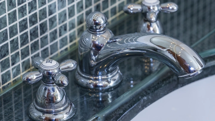 Ростовводоканал анонсировал массовое отключение воды: адреса