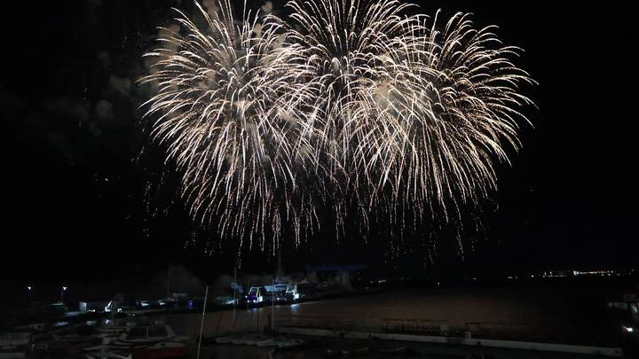 Салют в Анапе 23 февраля 2024 года: когда начнётся, где смотреть