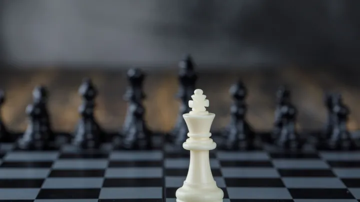 «Шахматы вне политики»: Илюмжинов рассказал о планах на пост президента ФИДЕ