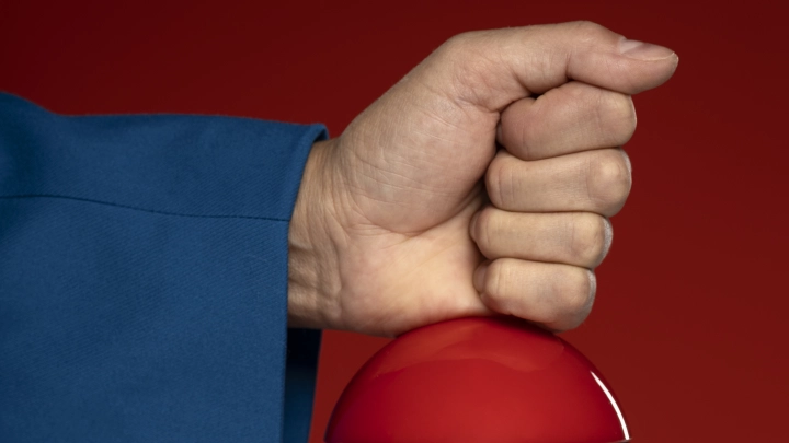 У Европы заканчиваются идеи: Бывший шеф-редактор Bild высказался о бессмысленности санкций к России