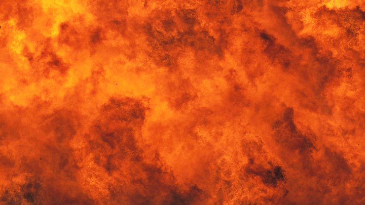 Резкий крен и мощная вспышка: Американо-украинскую ракету разорвало в воздухе - видео