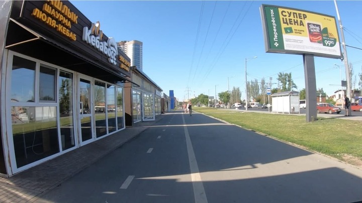 В Самаре ларьки с шаурмой создают угрозу для велосипедистов