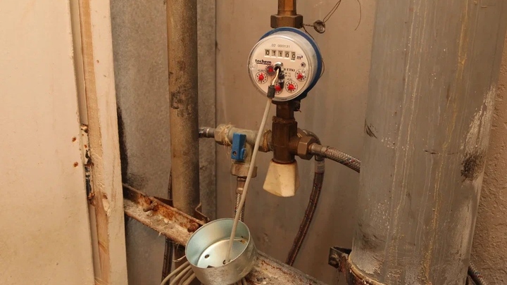 Москвич залил офис управляющей компании фекалиями