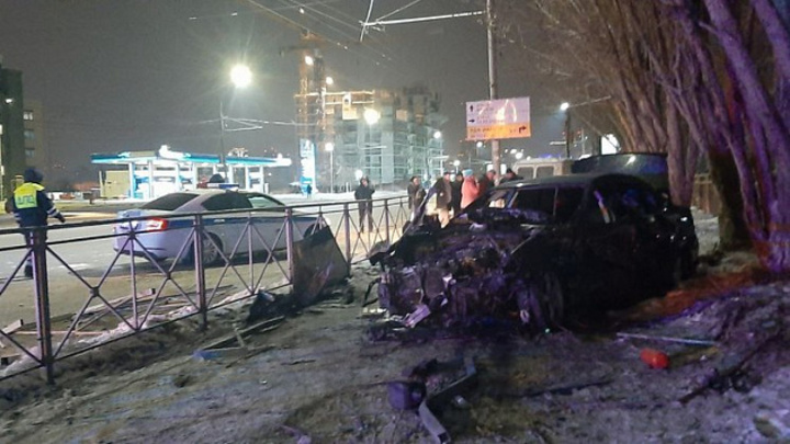 В сгоревшей машине погибла 19-летняя девушка: подробности ДТП на Фрунзе