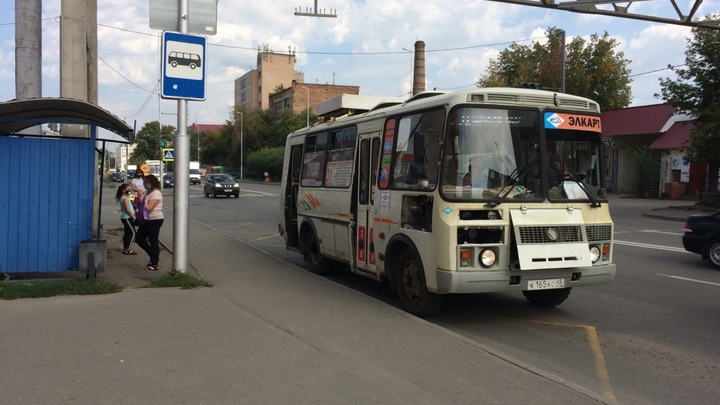 В автобусах Курганской области штрафуют контролеров без масок