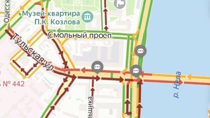 Визит глав СНГ сковал центр Петербурга в пробках