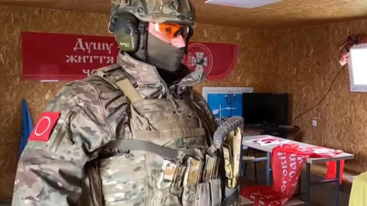 Спонсируют их в избытке: Разведчик из России рассказал, за чей счёт кормятся ВСУ