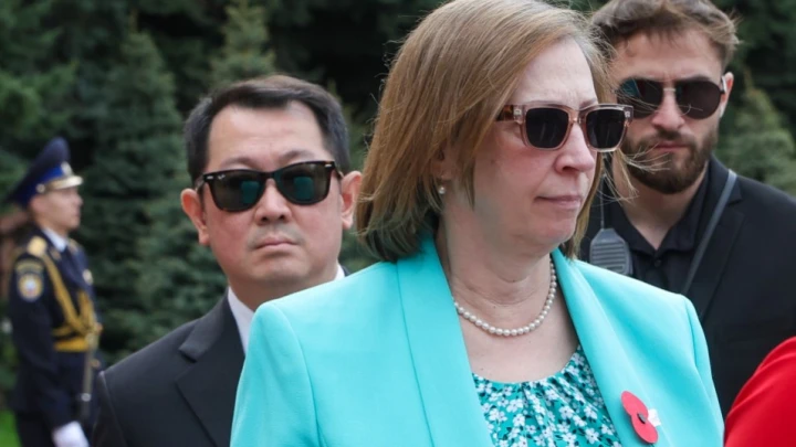 Посол Трейси завершила работу в России: Американский представитель покидает Москву