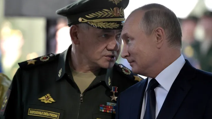 Путин через Шойгу сделал знаковый подарок Китаю: Заметили лишь единицы