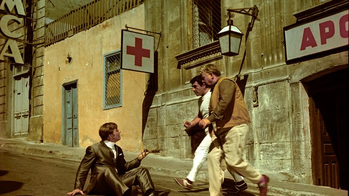 Цигель-цигель, ай-лю-лю!: Неизвестный секрет Бриллиантовой руки - рыжую нашли на автобазе