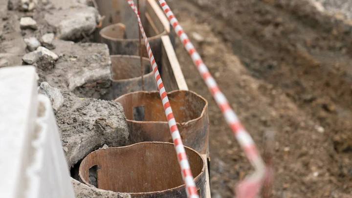 В Сочи сошедший оползень повредил водопровод