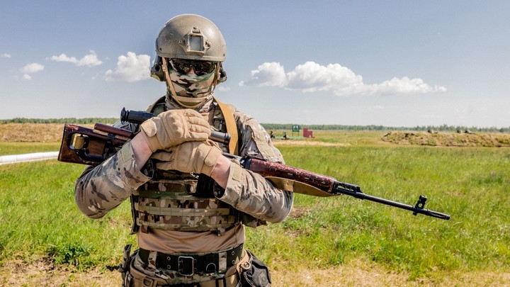 Куганцам предлагают служить в армии по контракту за 53 доллара в сутки