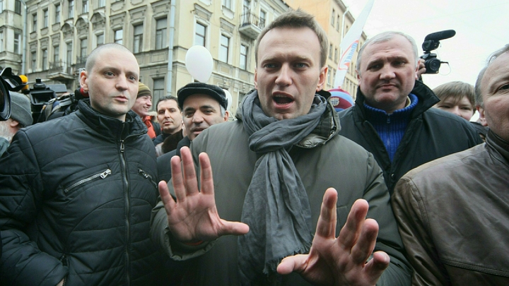 Свои идеи называет жульническими: Гаспарян ткнул носом Навального в его желание просто поспорить с президентом