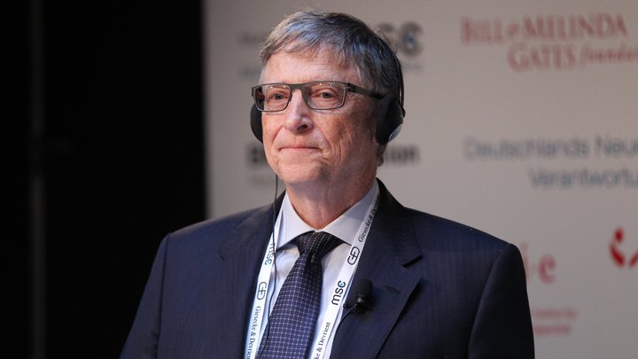 Большая часть тестов в США - это полная чушь: Билл Гейтс раскритиковал американских врачей