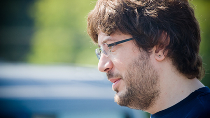 Артемий Лебедев испытал гордость за флаг. Но не России