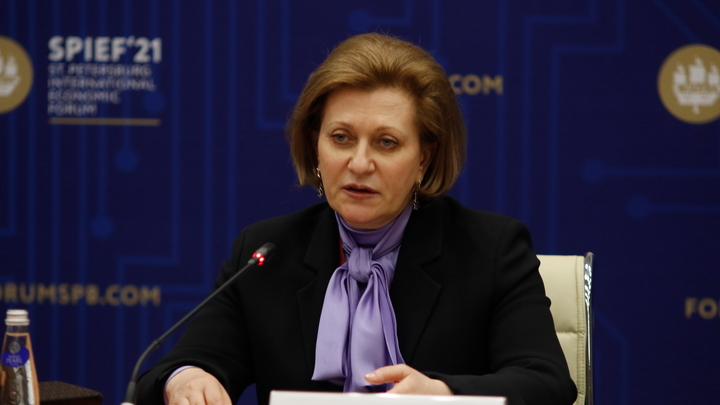 QR-коды обоснованны: Роспотребнадзор не отпускает Россию на свободу