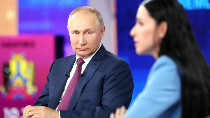 Есть и кузбасские хакеры: Путин пошутил над попытками сорвать прямую линию