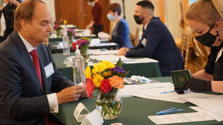 На участках появятся сканеры: Как будут выбирать муниципальных депутатов в Москве