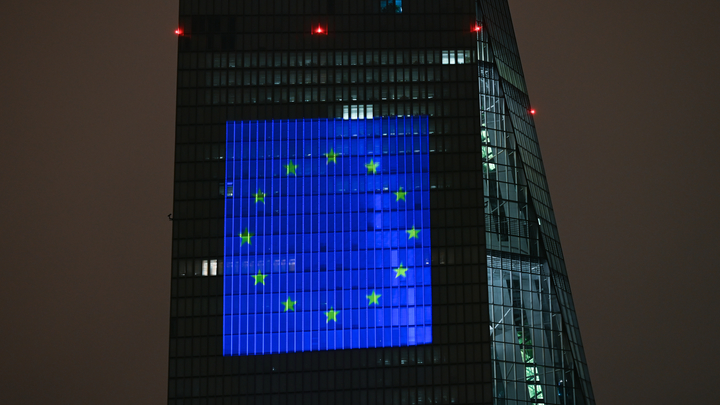 Введение эмбарго на русскую нефть отложат? Bloomberg назвал виновника